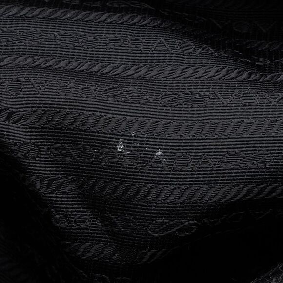 Prada Tessuto Montagna Messenger - Picture 15 of 16